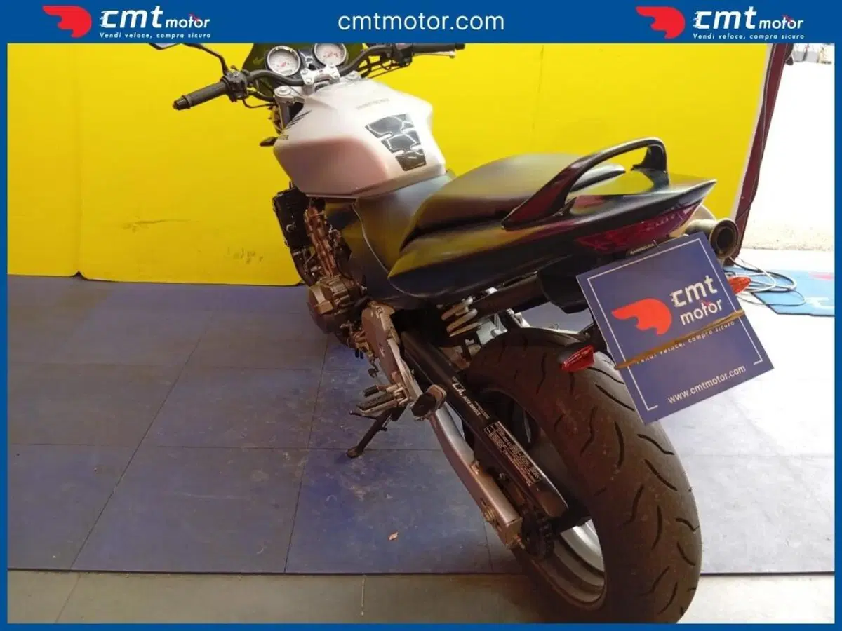 Honda Hornet 600 (2005 - 06) (6)