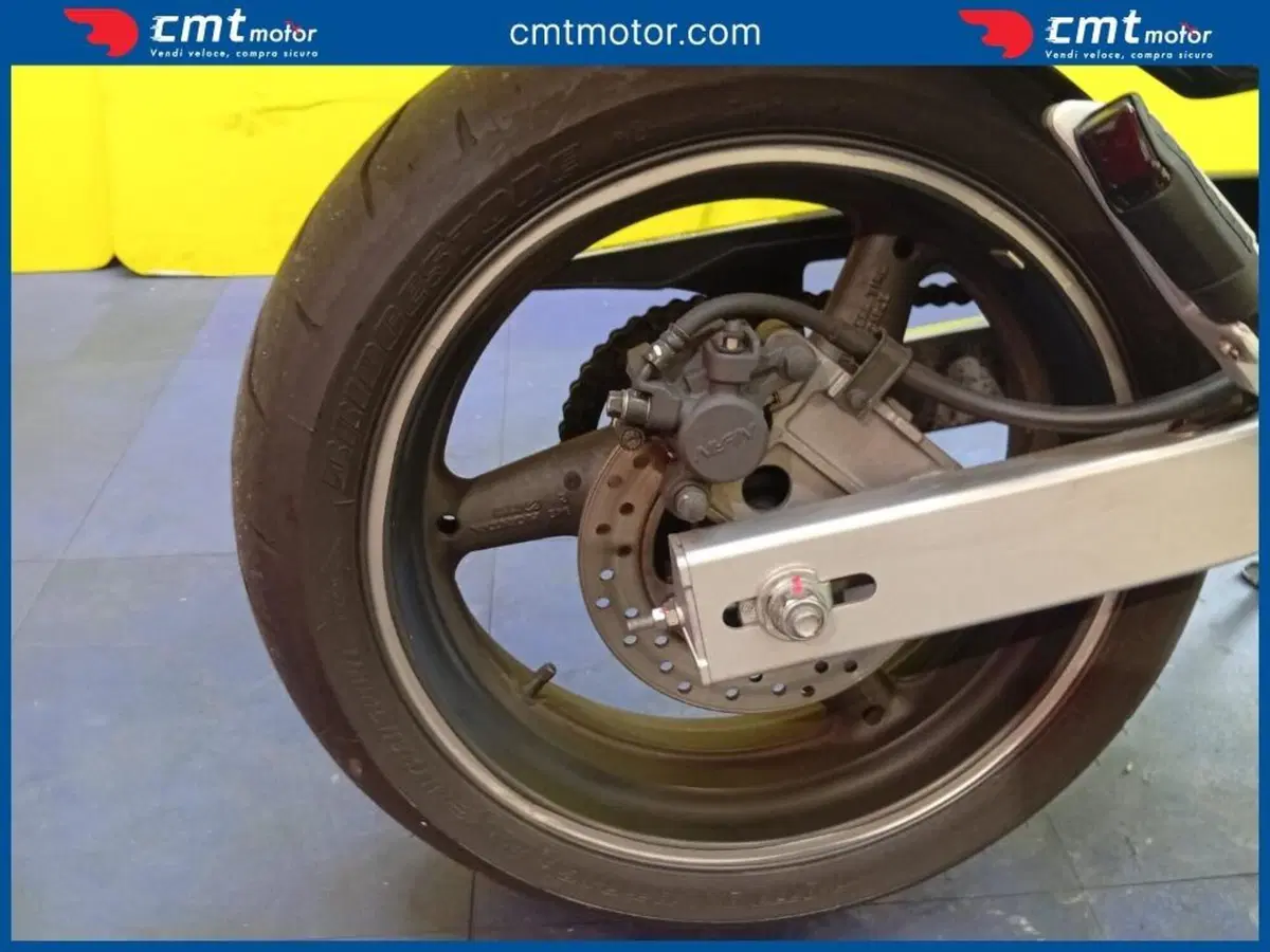 Honda Hornet 600 (2005 - 06) (9)