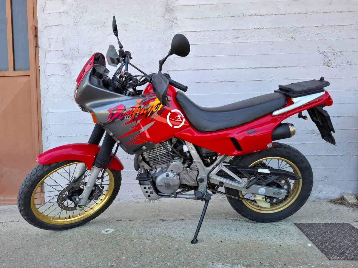 Honda NX 650 Dominator (1991 - 95) (5)