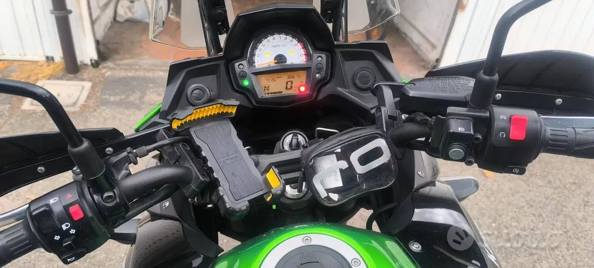 Kawasaki Versys 650 Grand Tourer (2021)