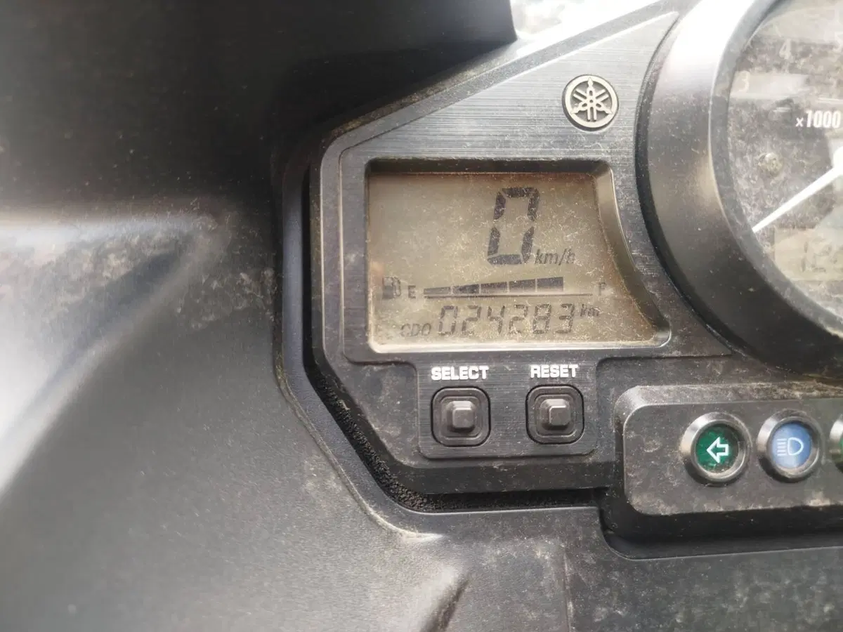Yamaha TDM 900 (2002 - 14) (4)