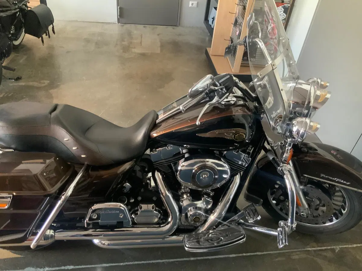 Harley-Davidson 103 Road King Classic (2011 - 13) - FLHRC