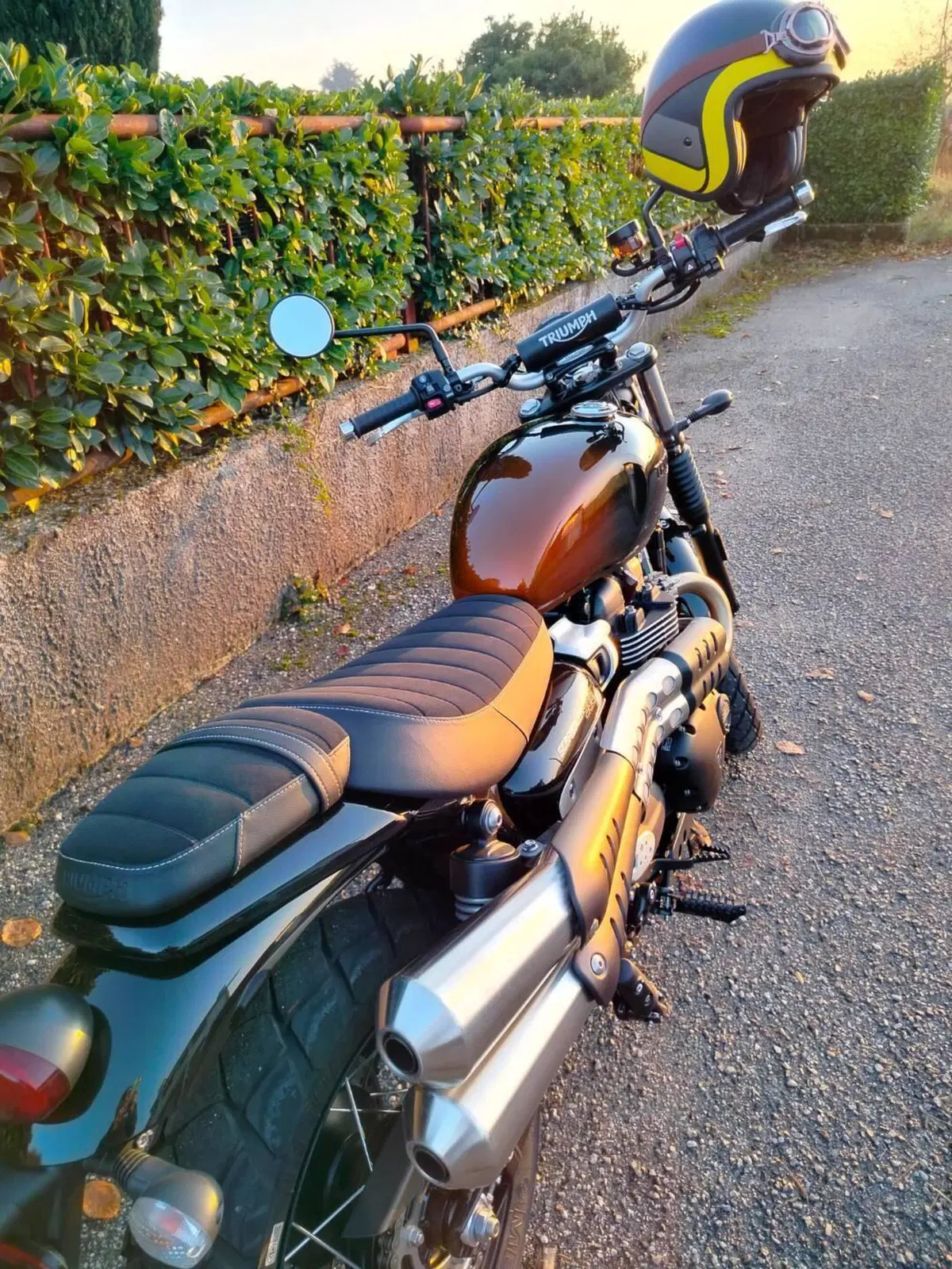 Triumph Scrambler 900 Stealth Edition (2024)