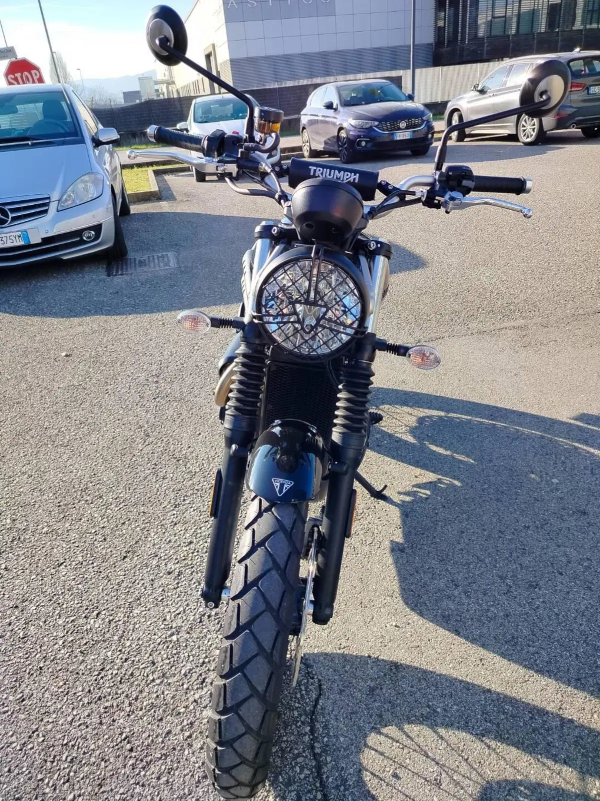Triumph Scrambler 900 Stealth Edition (2024) (8)