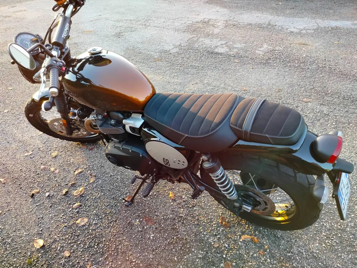 Triumph Scrambler 900 Stealth Edition (2024) (9)