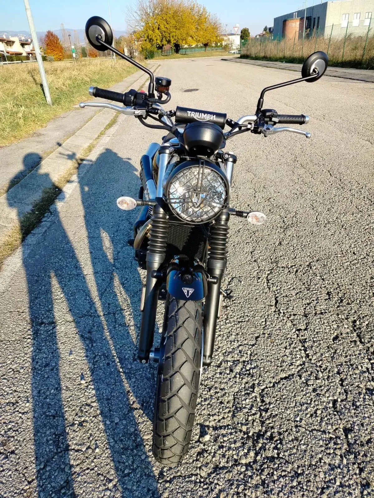 Triumph Scrambler 900 Stealth Edition (2024) (15)