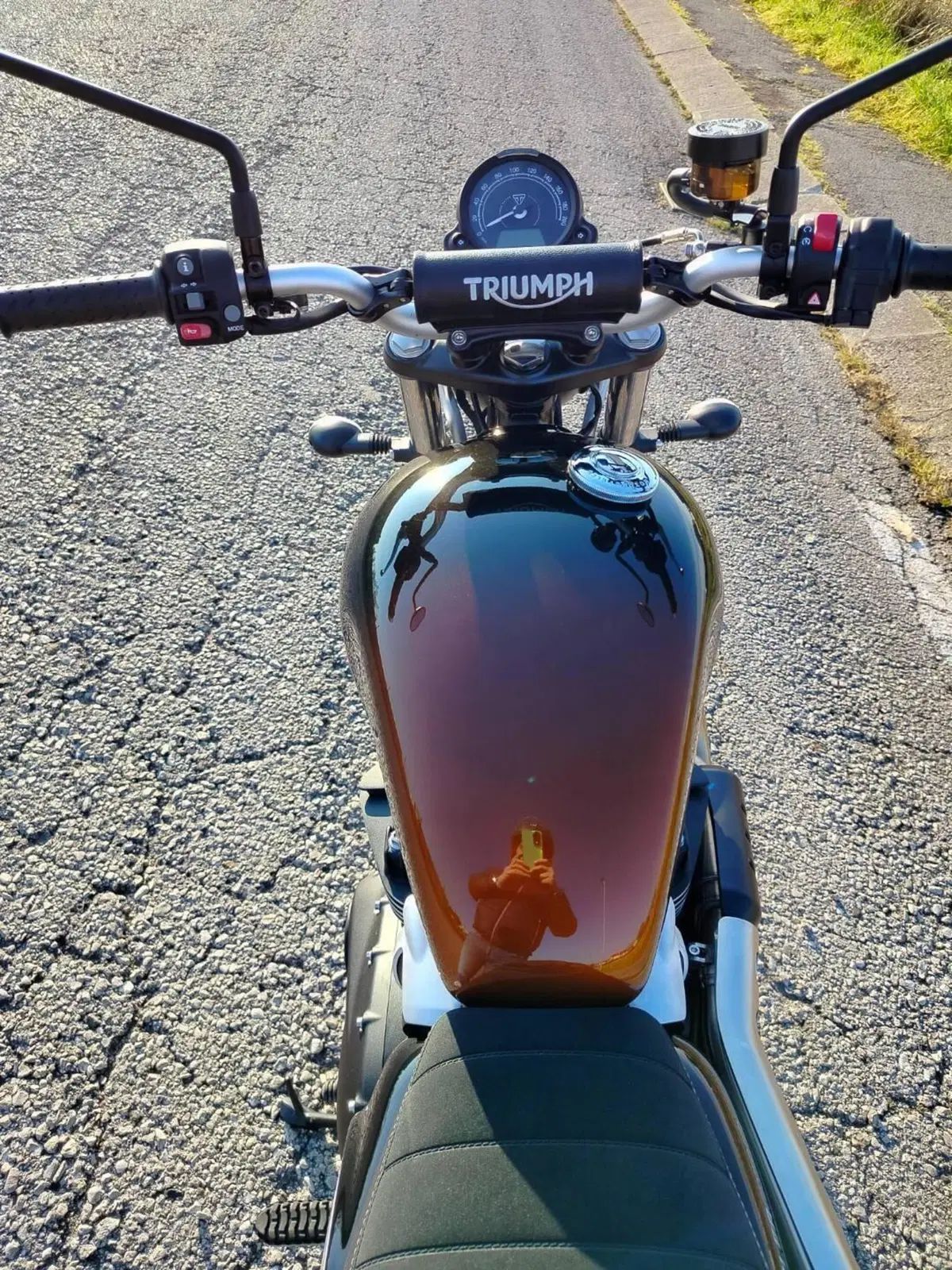 Triumph Scrambler 900 Stealth Edition (2024) (16)