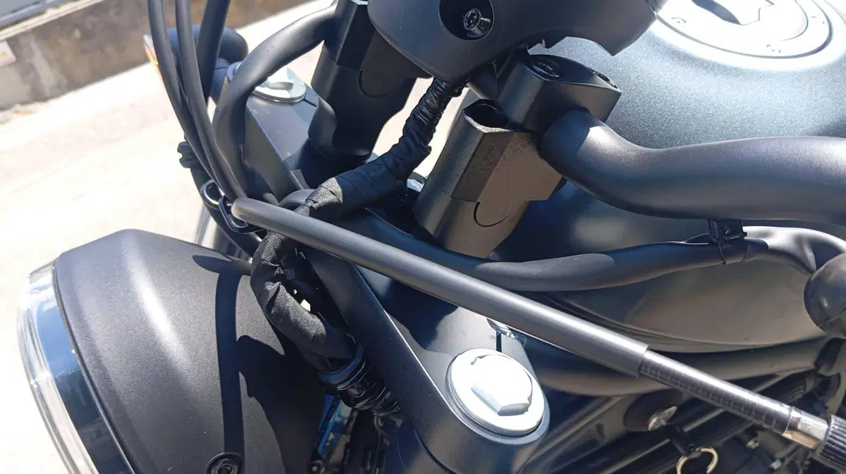 Honda CMX 500 Rebel (2025 - 26) (4)