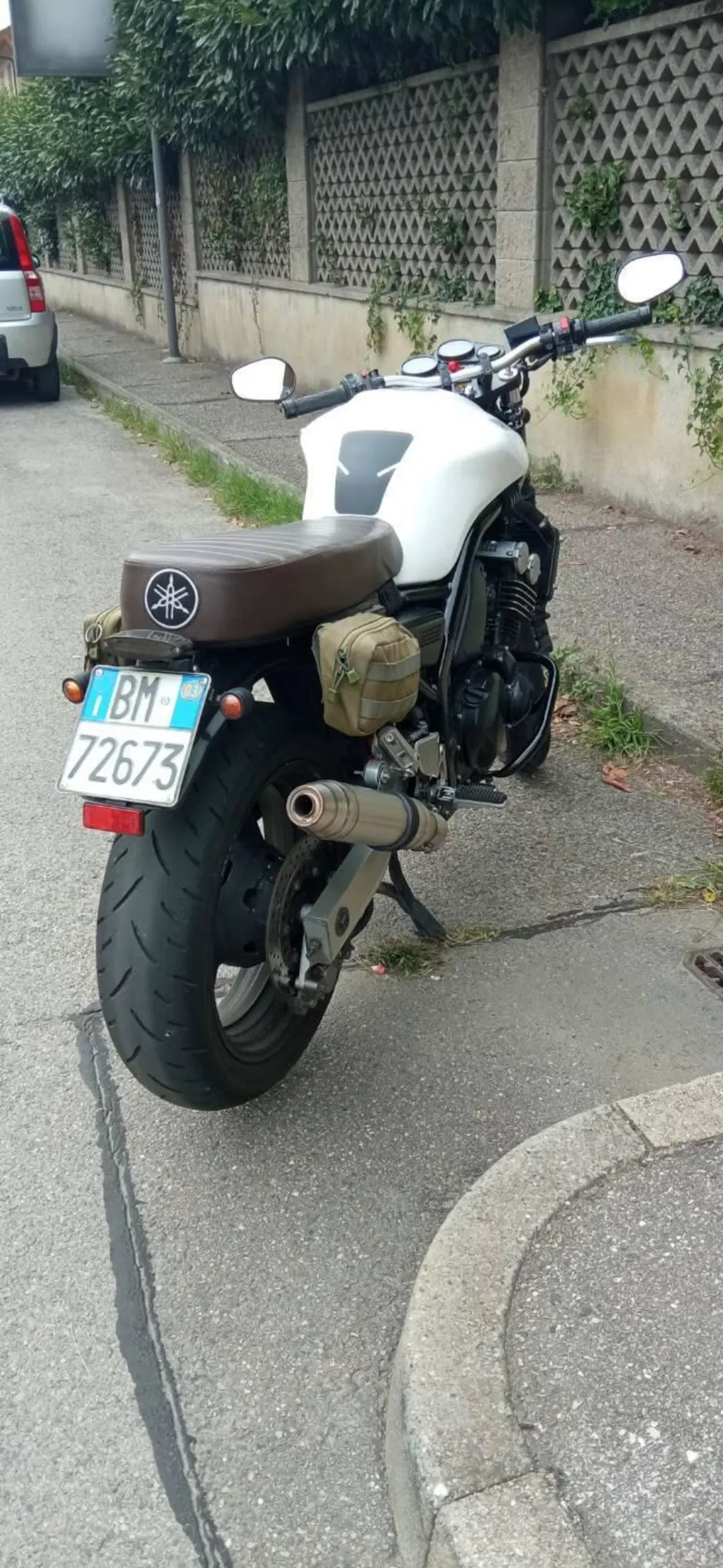 Yamaha FZS 600 Fazer (2002 - 03) (3)