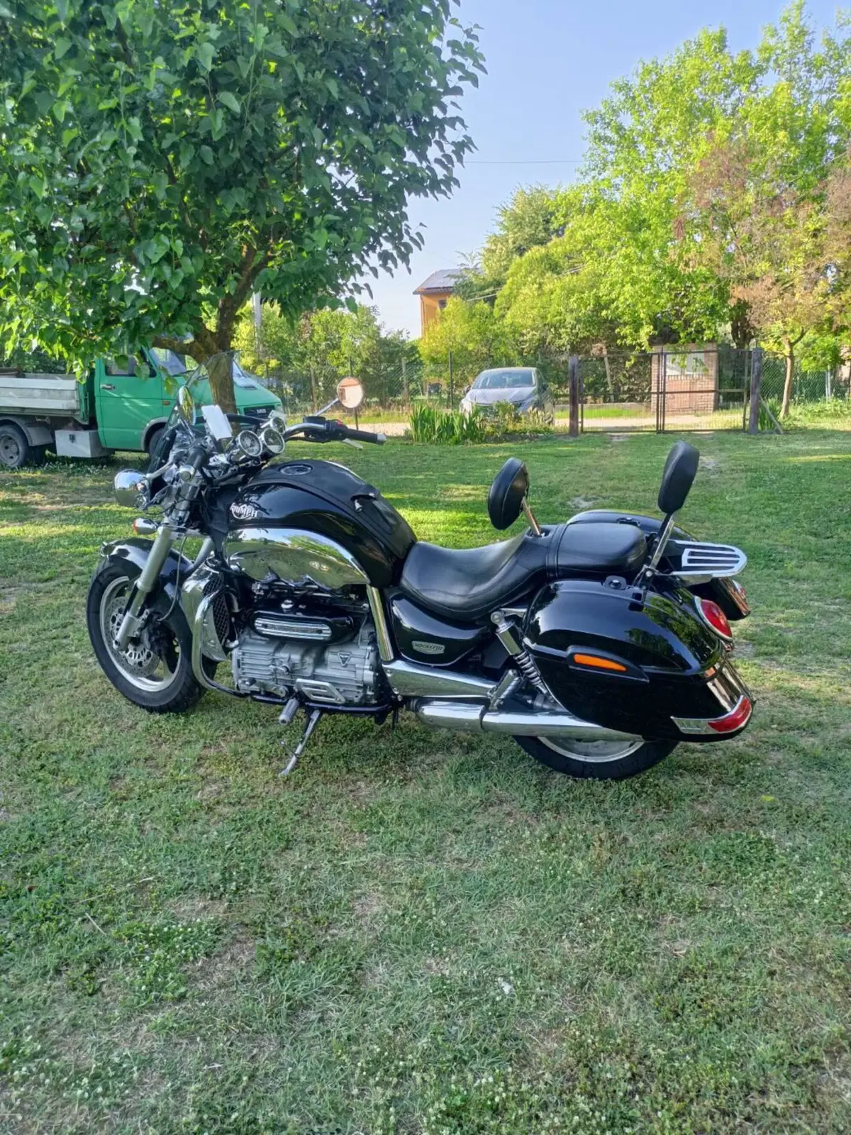 Triumph Rocket 3 (2004 - 11) (2)