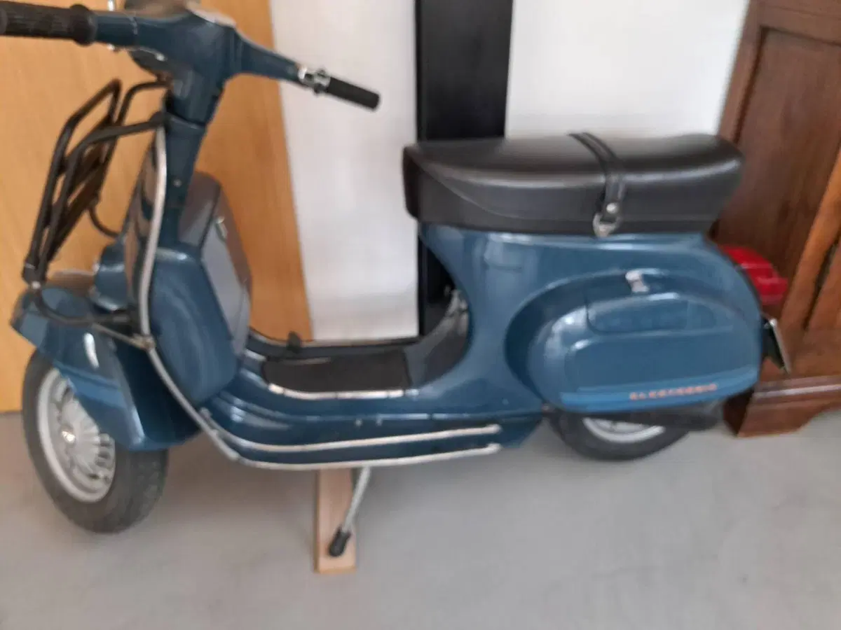 Piaggio 125 primavera ET3 blue jeans (6)