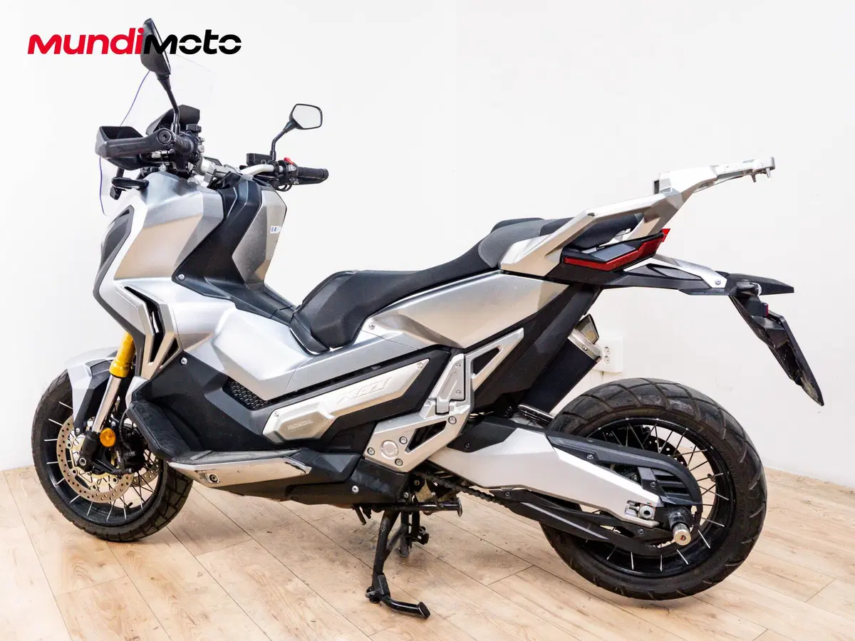 Honda X-ADV 750 (2017) (7)