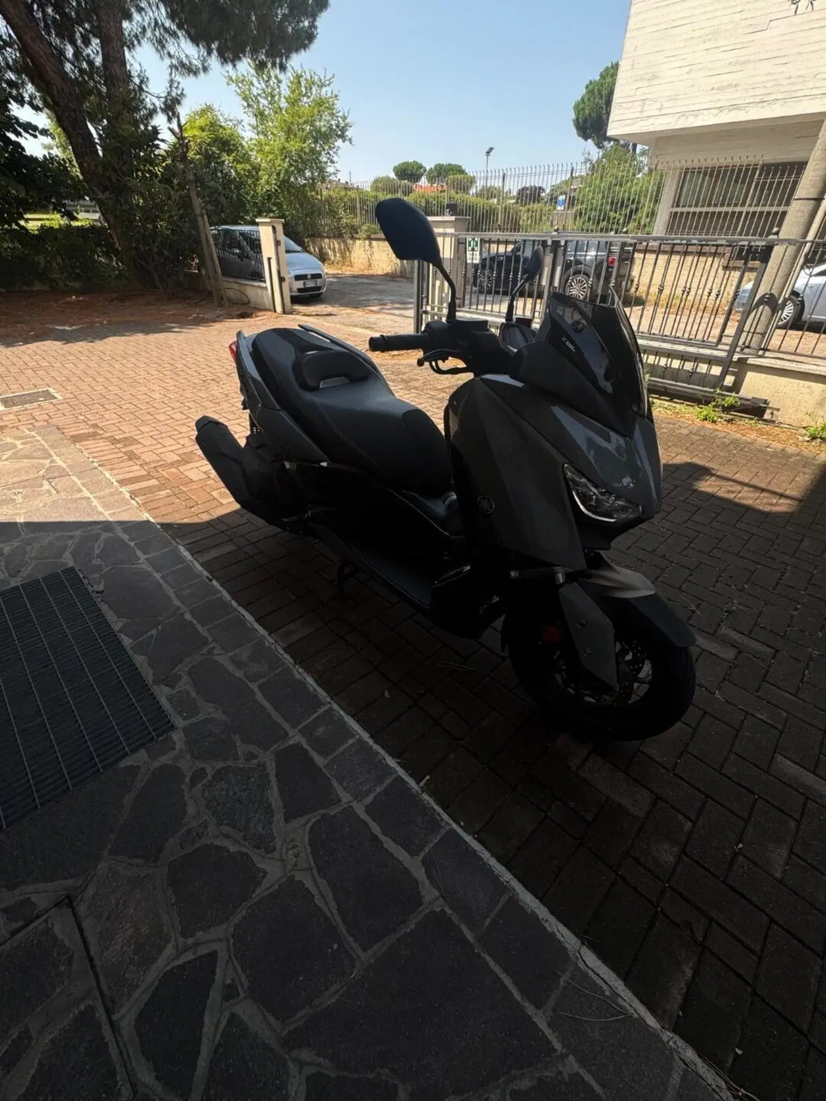 Yamaha X-Max 400 Tech Max (2020) (5)