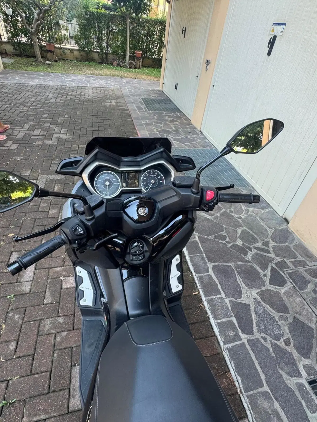 Yamaha X-Max 400 Tech Max (2020) (6)