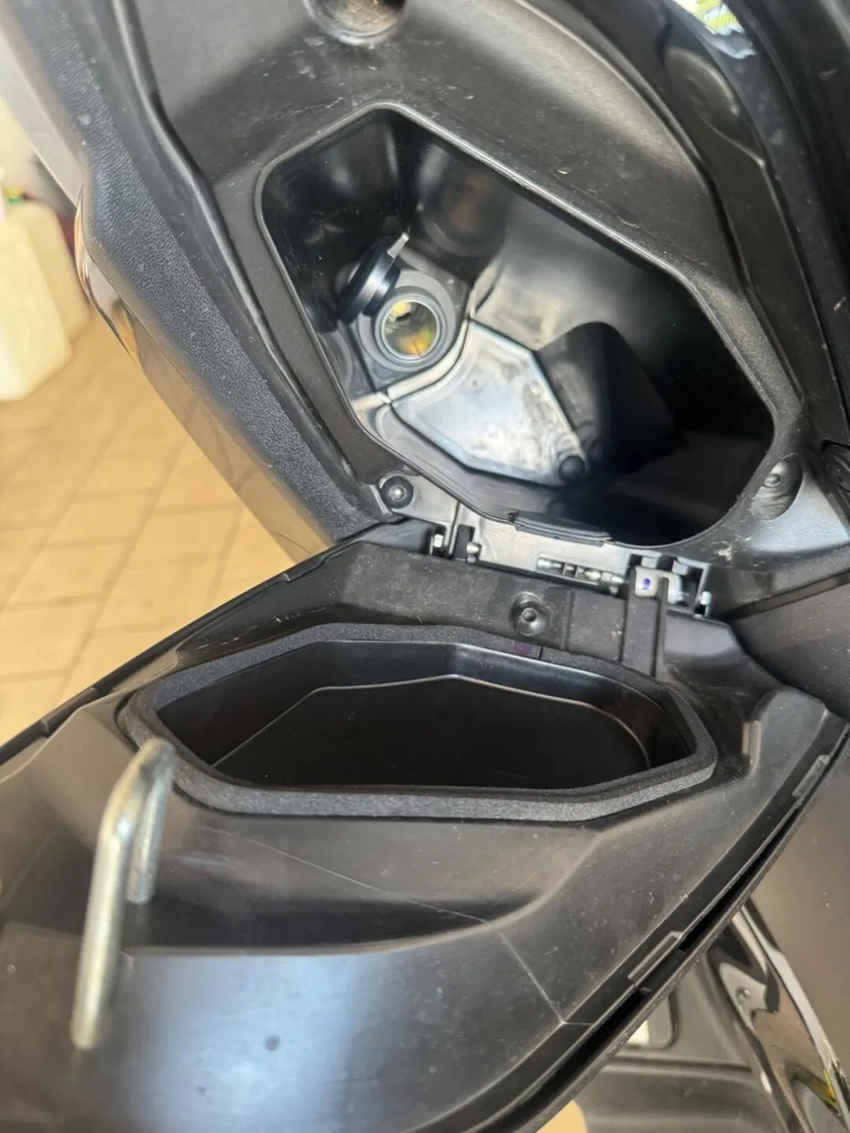 Yamaha X-Max 400 Tech Max (2020) (8)