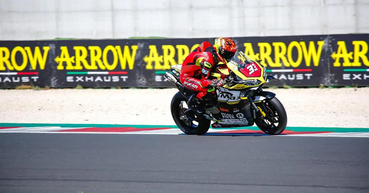 Dunlop CIV 2026, Misano: Delbianco out in SBK, vince Tulovic. In Supersport riscatto di Dalla Porta [RISULTATI]