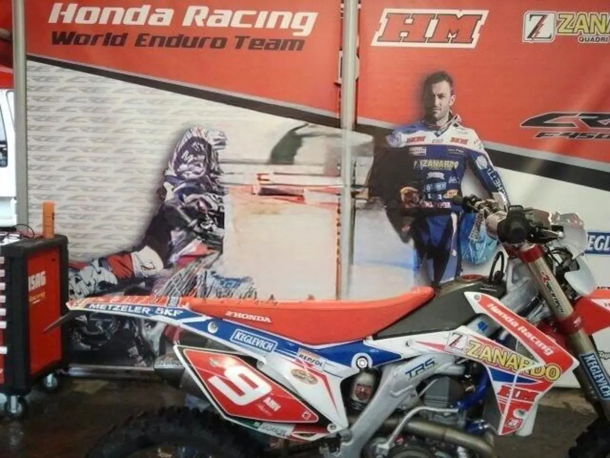 Honda CRF 450R (2013) (2)