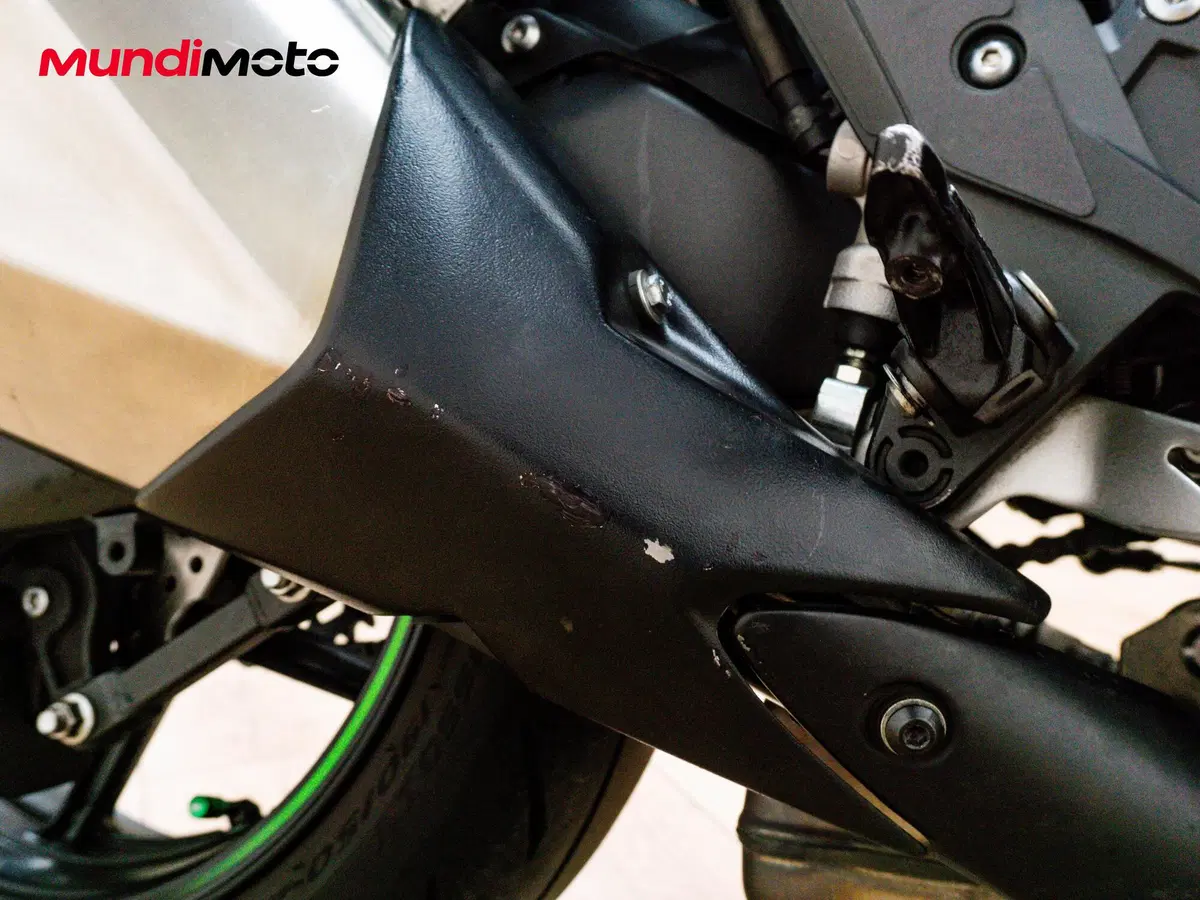 Kawasaki Z 1000 ABS (2010 - 13) (15)