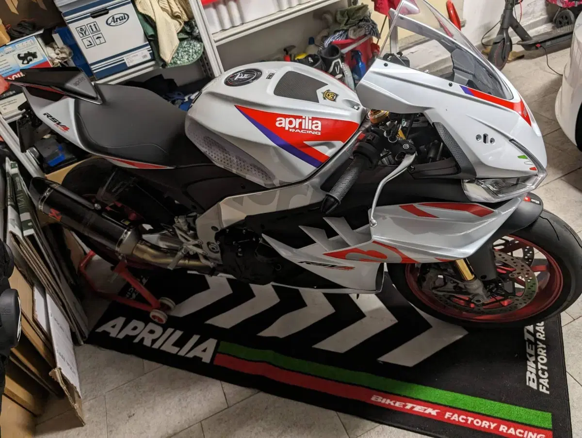 Aprilia RSV4 1100 Factory Speed White (2023 - 24) (2)