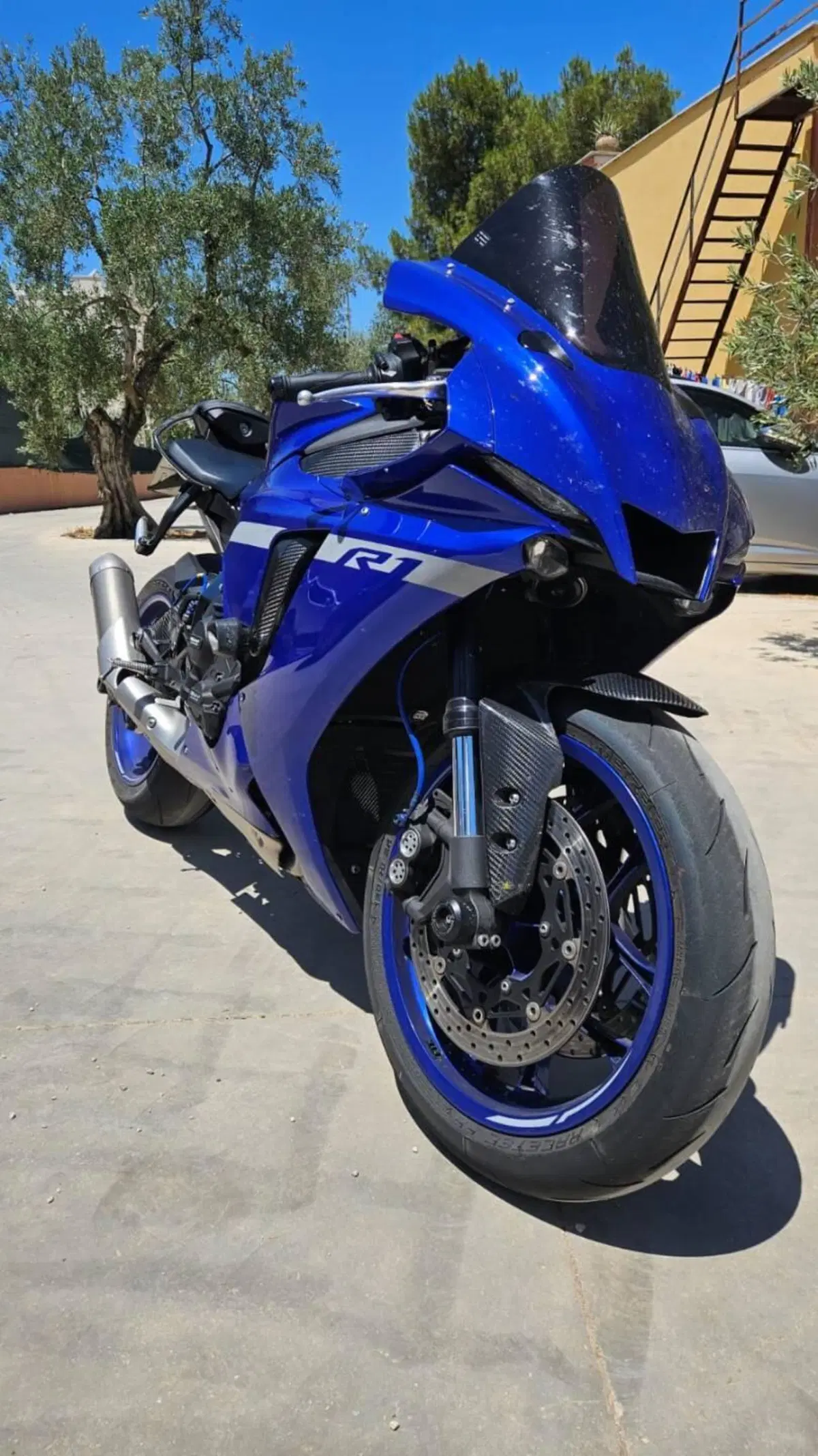 Yamaha YZF R1 (2020 - 25) (2)