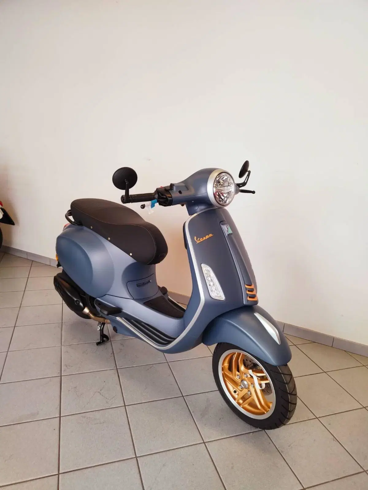 Vespa Primavera 125 Officina 8 (2026) (4)