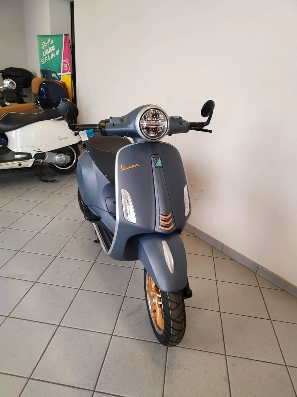 Vespa Primavera 125 Officina 8 (2026) (14)