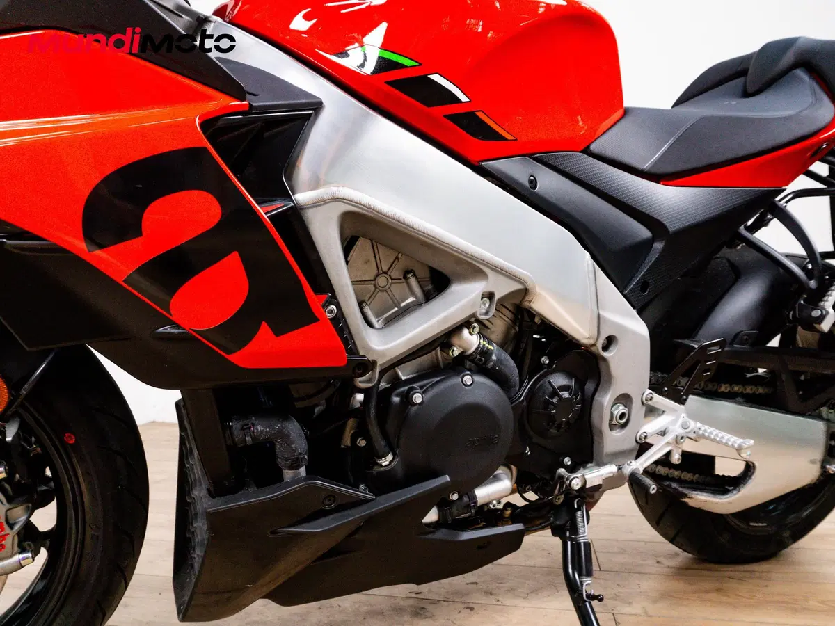 Aprilia Tuono V4 (2025 - 26) (9)