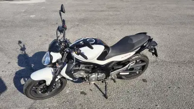 Suzuki Gladius 650 SFV (2009 - 15) usata