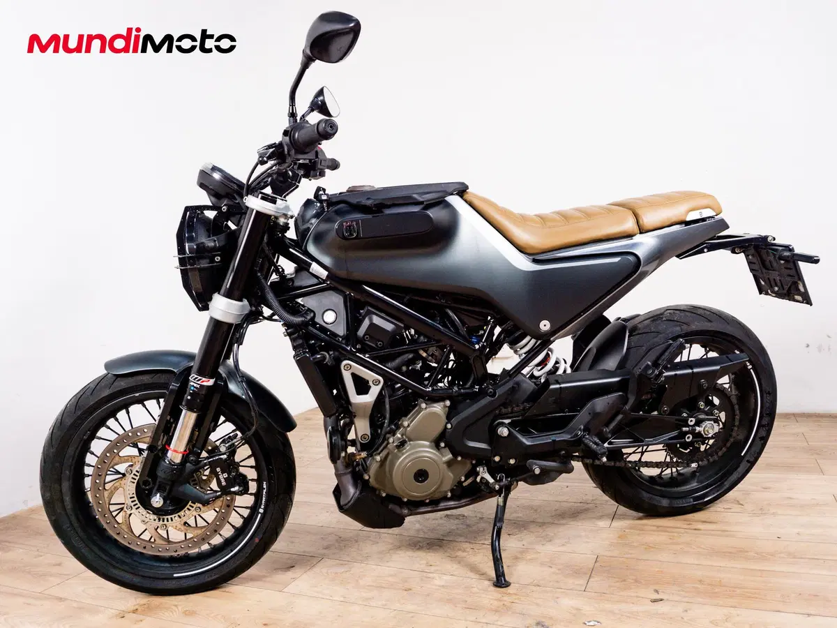 Husqvarna Svartpilen 401 (2020) (8)