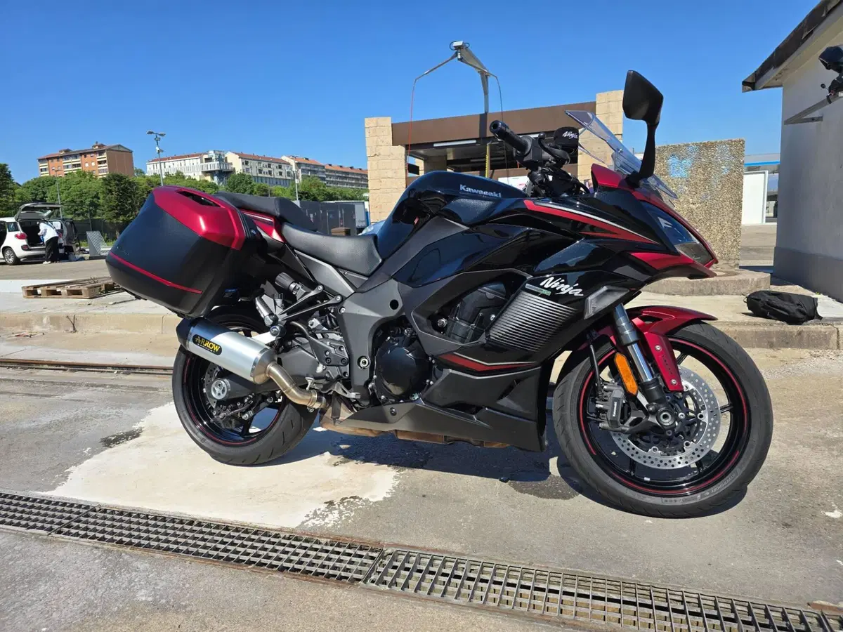 Kawasaki Ninja 1000 SX Tourer (2021 - 24) (2)