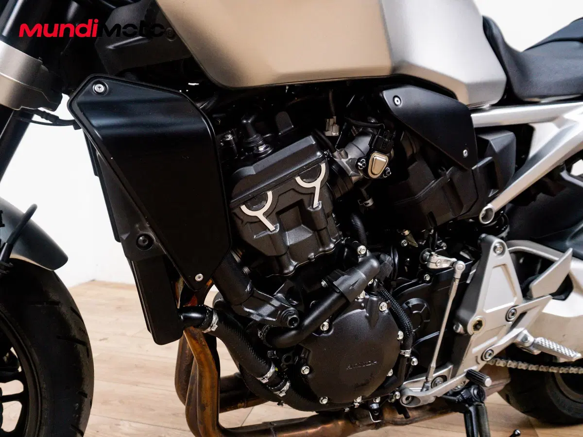 Honda CB 1000 R (2008 - 10) (9)