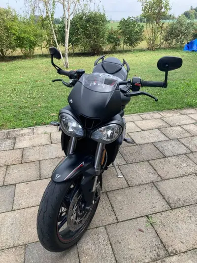 Triumph Street Triple RS (2017 - 19) usata