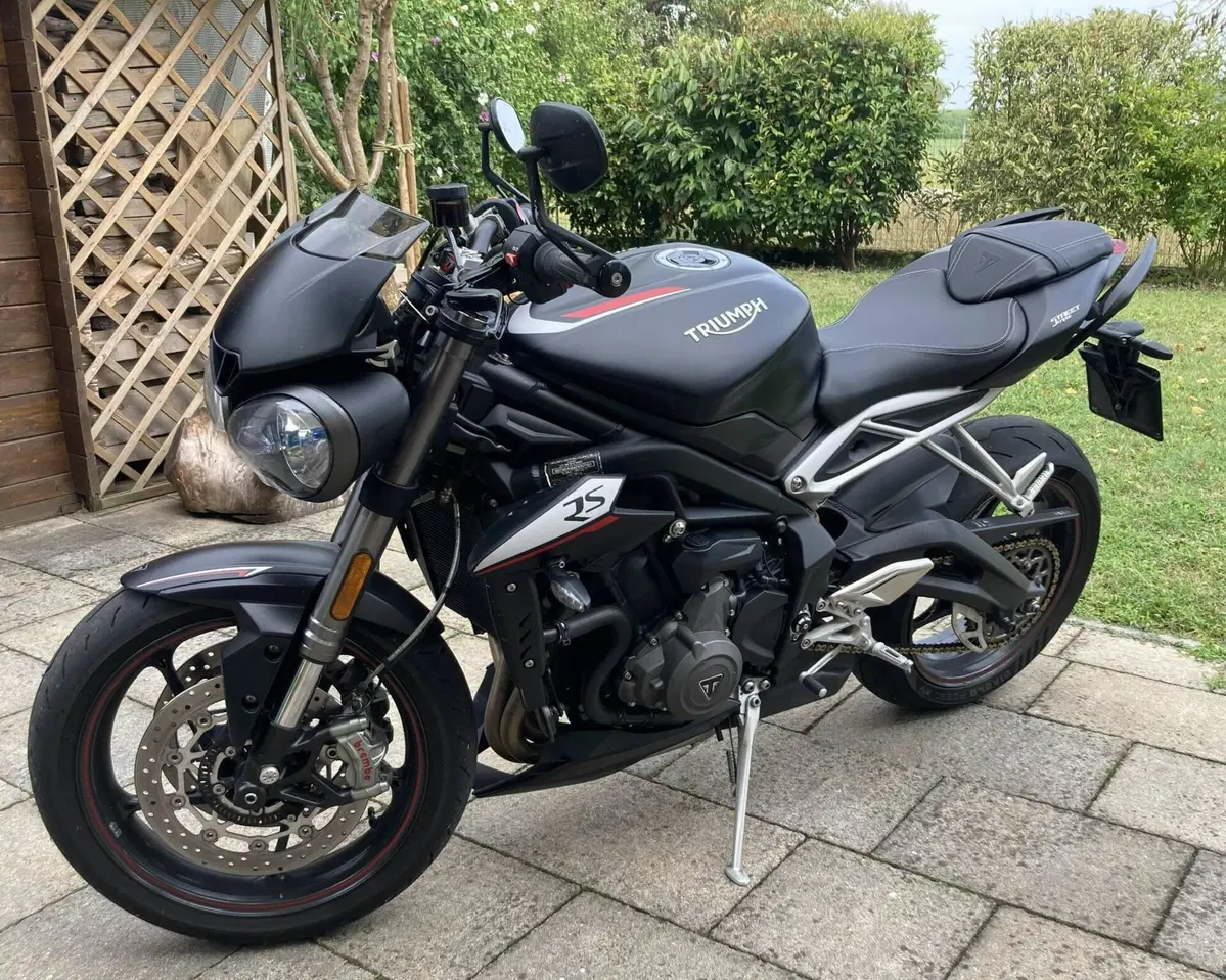 Triumph Street Triple RS (2017 - 19) (2)