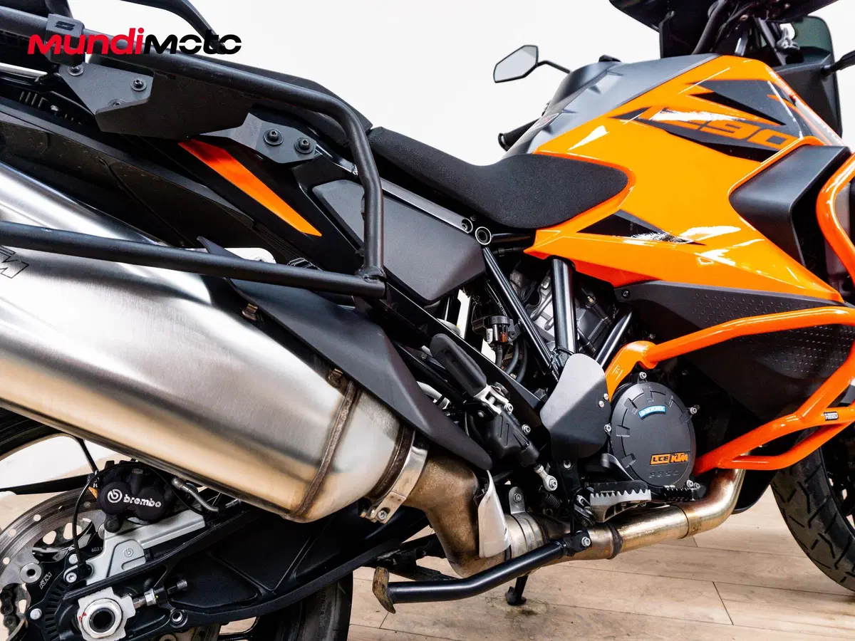 KTM 1290 Super Adventure S (2021) (4)