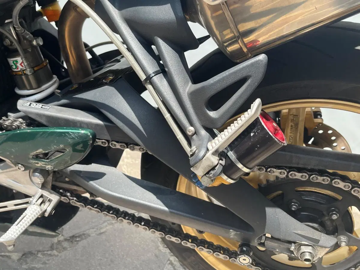Triumph Street Triple R (2009 - 12) (12)