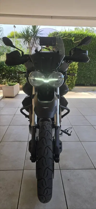 Moto Guzzi V85 TT (2021 - 23) usata