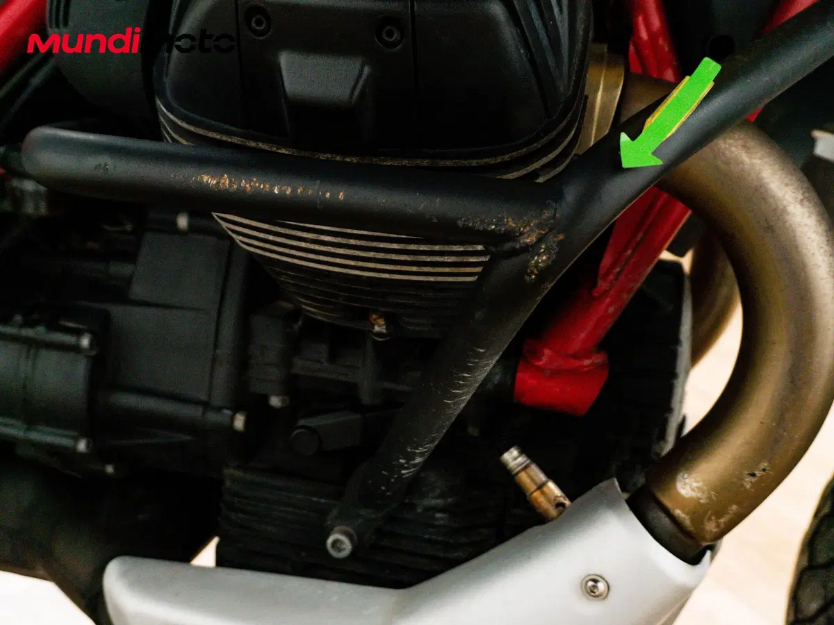 Moto Guzzi V85 TT Evocative Graphics (2019 - 20) (19)