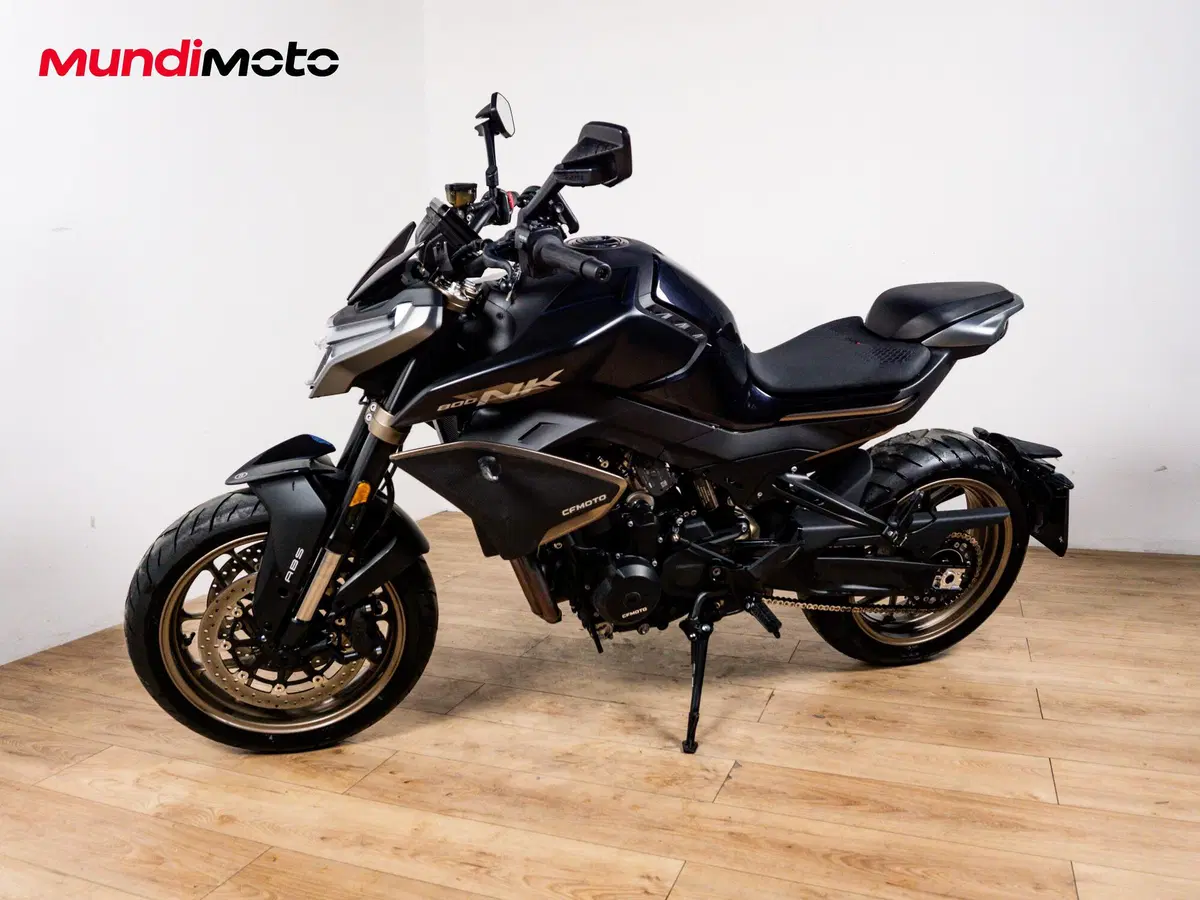 CFMOTO 800NK Sport (2023 - 26) (6)