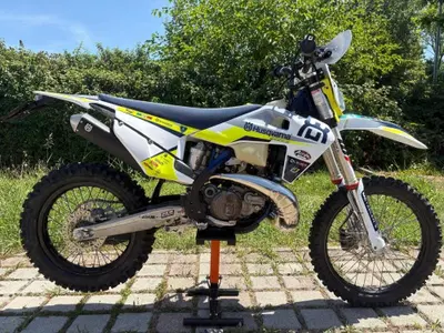Husqvarna TE 300i (2023) usata