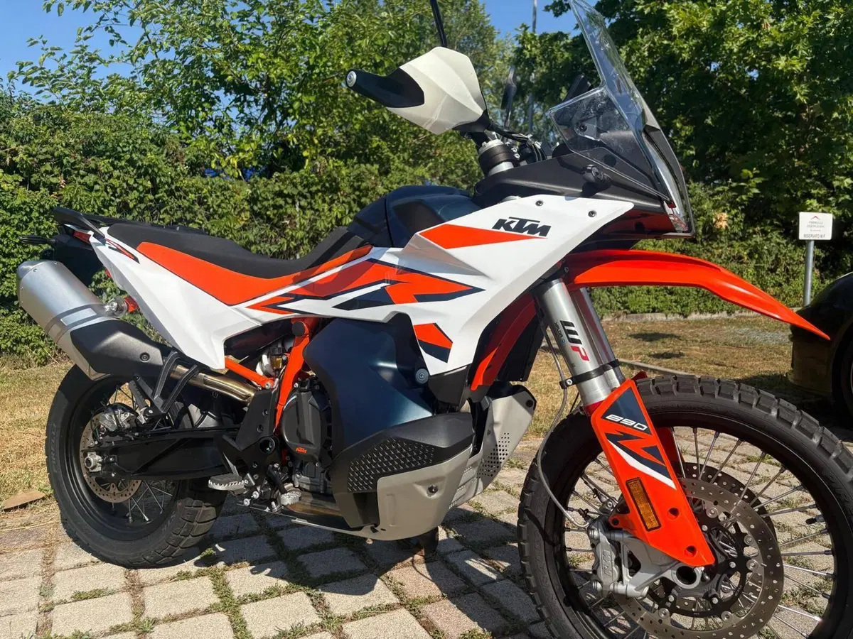 KTM 890 Adventure R (2023 - 24) (8)