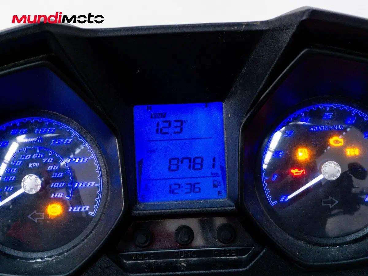 Kymco Downtown 350i TCS (2020) (12)