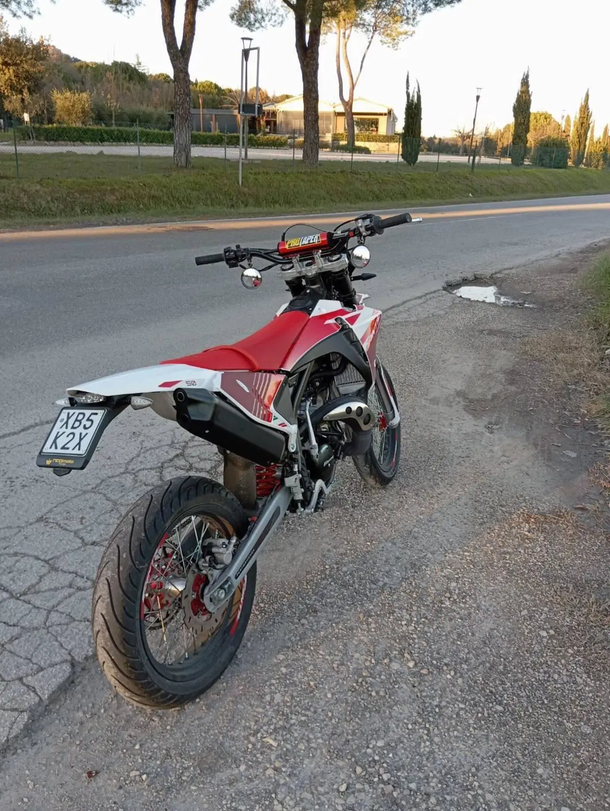 Fantic Motor Motard 50 Performance 2t (2020) (9)