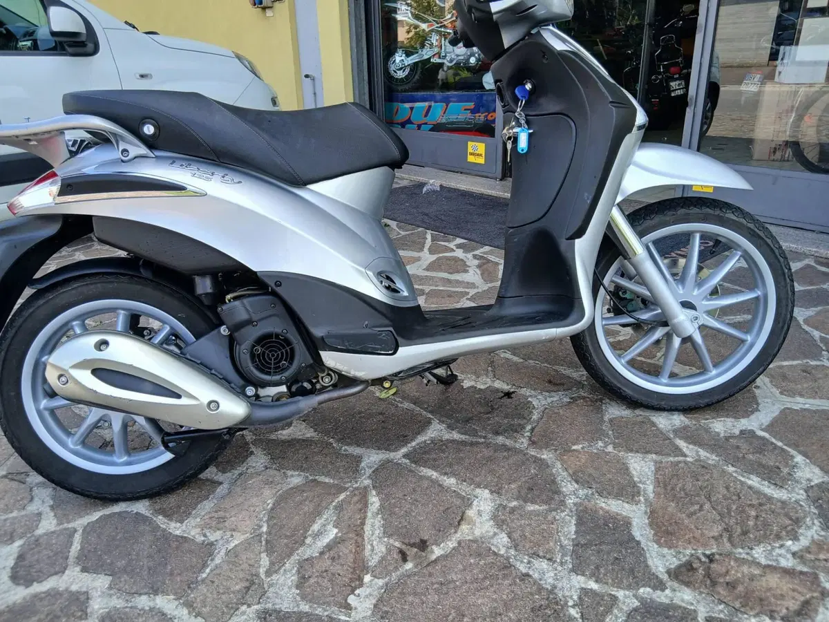 Piaggio Liberty 125 4T (2003 - 13) (3)