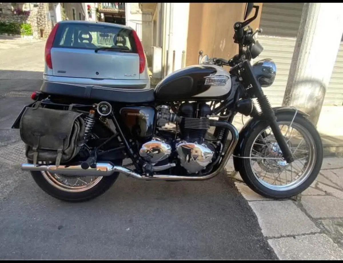 Triumph Bonneville T100 (2008 - 16) (4)