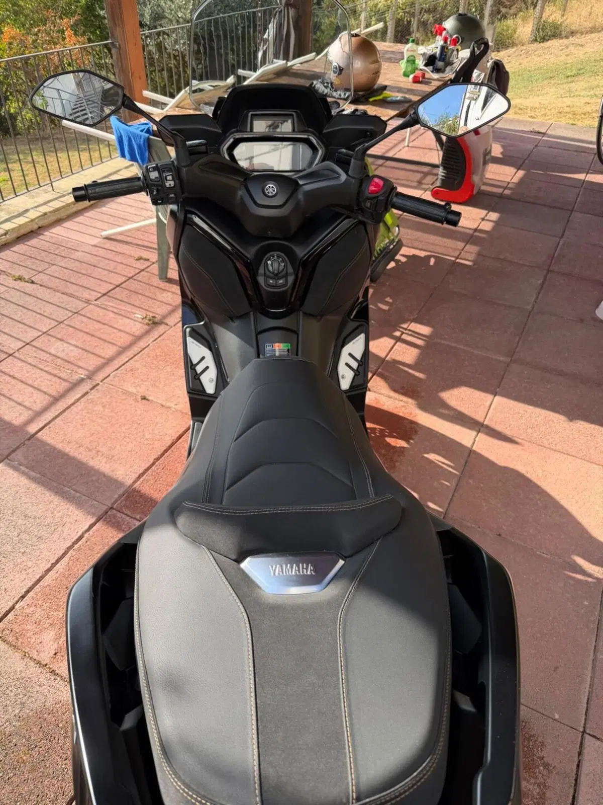 Yamaha X-Max 300 Tech Max (2021 - 24) (3)