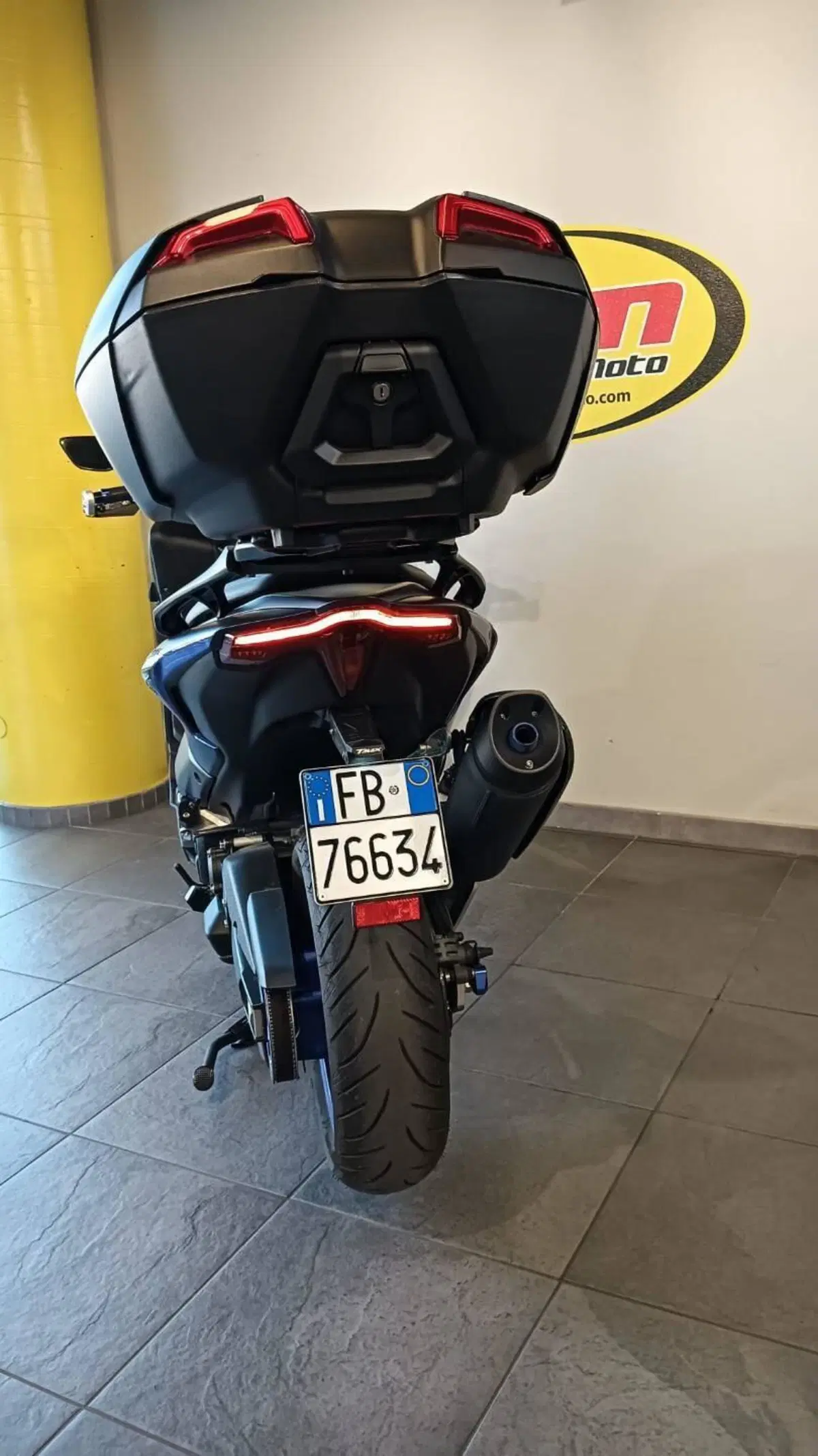 Yamaha T-Max 560 (2022 - 24) (10)