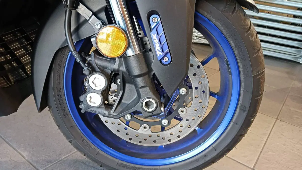 Yamaha T-Max 560 (2022 - 24) (8)