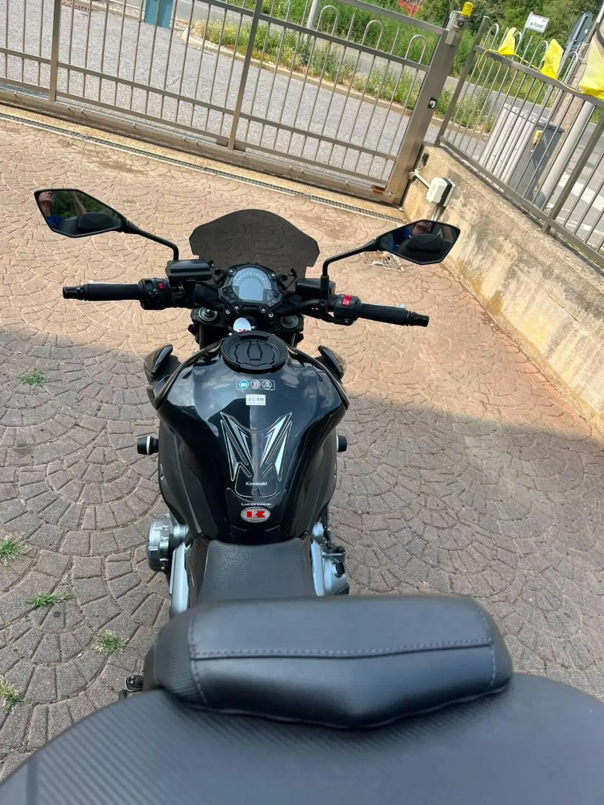 Kawasaki Z 900 (2017 - 18) (3)