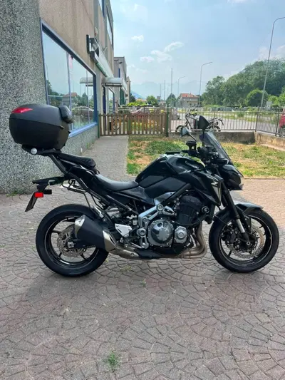 Kawasaki Z 900 (2017 - 18) usata