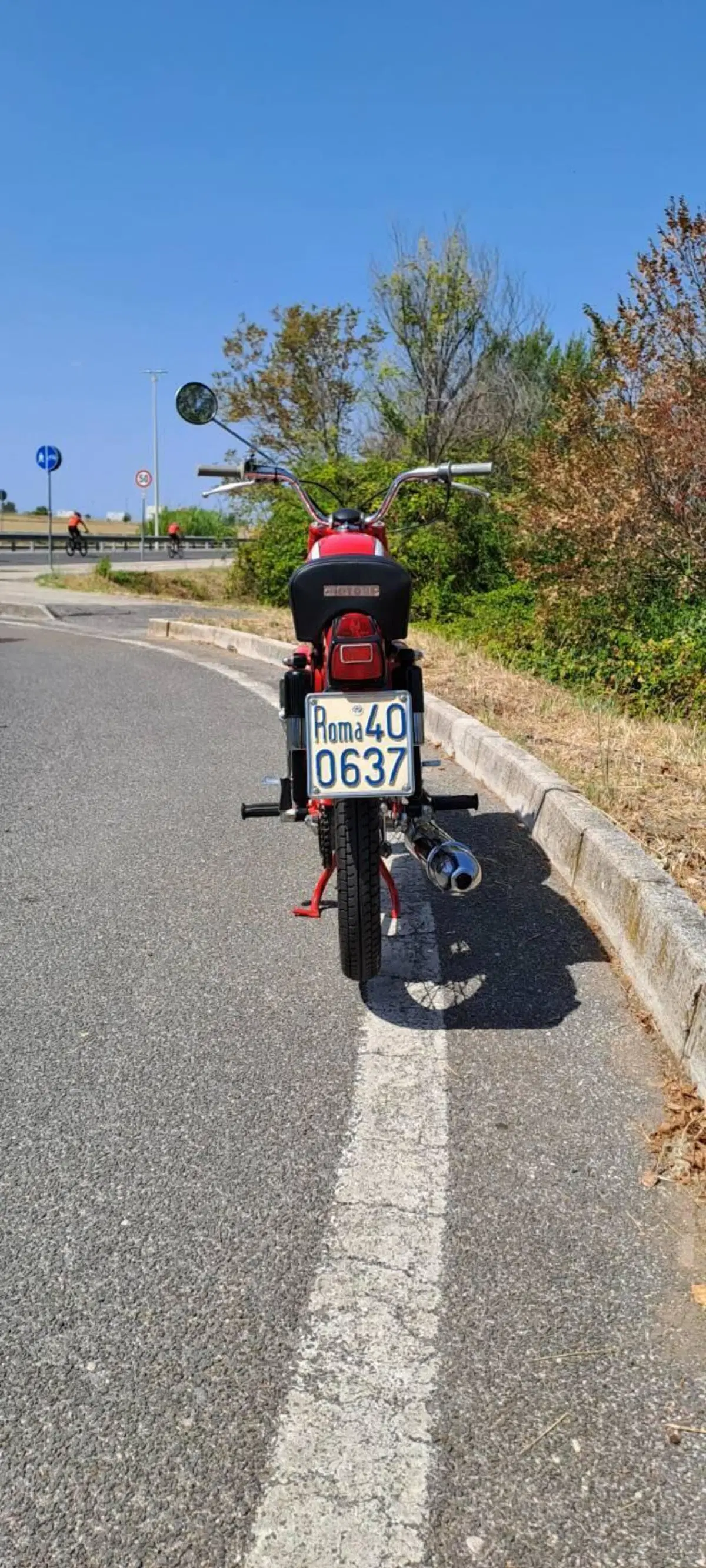 Motobi Imperiale 125 4T (4)